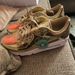Gold airmax 90 womens